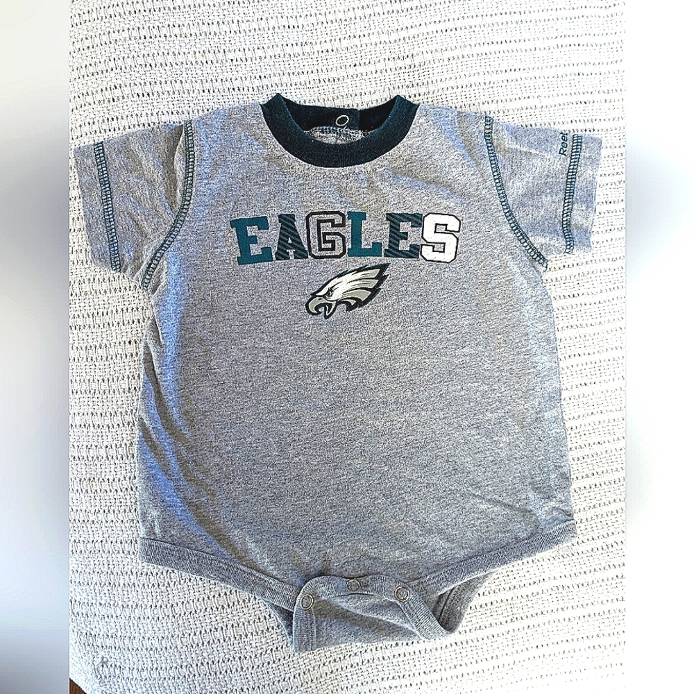 Eagles NFL Team Apparel Reebok Kids Onesie 12 months NWOT